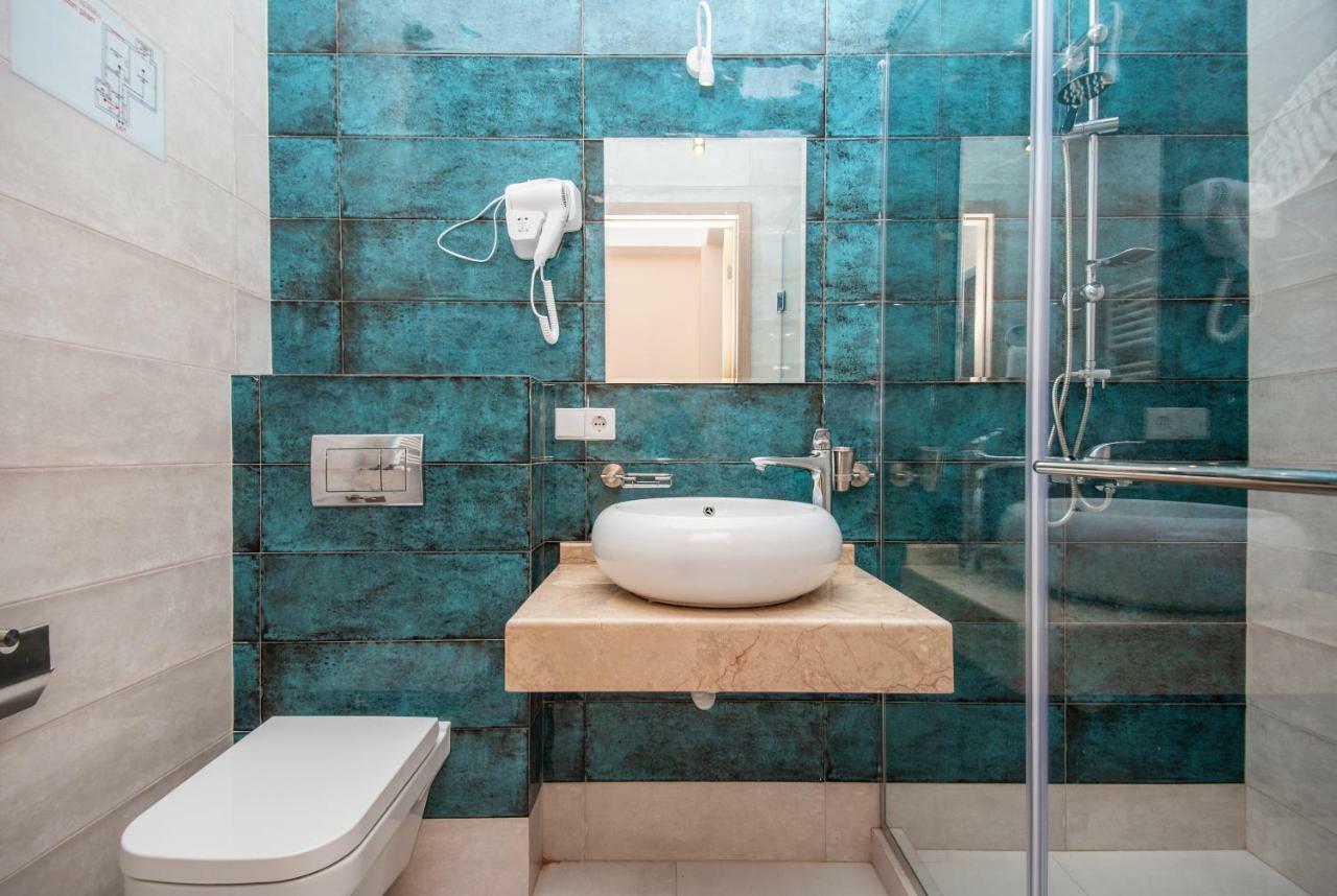 Tonusi Luxe Hotel In The Historic City Center تبليسي المظهر الخارجي الصورة